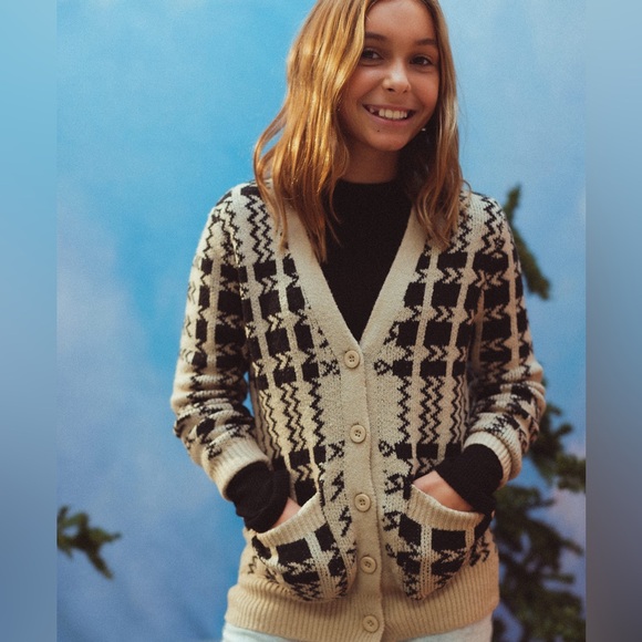 RSQ Girls Plaid Oversized Cardigan Size Medium - Picture 3 of 3